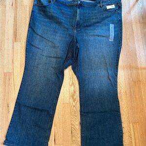 NWT Old Navy Women's Sz 30 Mid-Rise Dark Blue Boot Cut Jeans